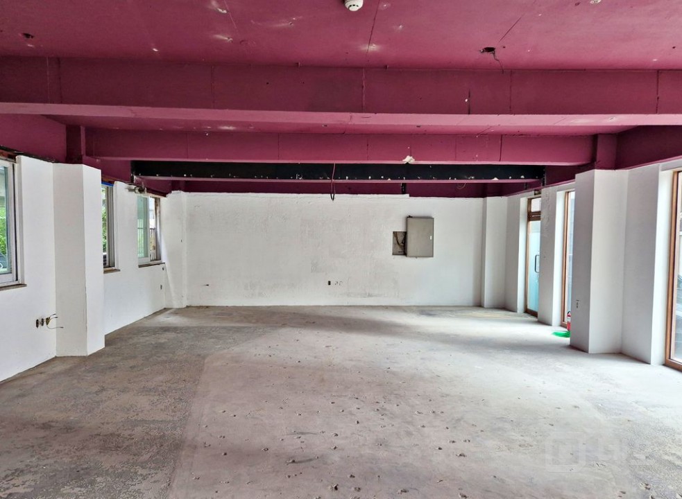 RISE 무권리 1층 망원역 인근  매물의 9번째 사진