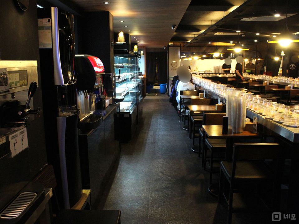 화양동 건대 대학가 상권, 시설, 인테리어 완비, 매출 좋은 초밥 전문점 매물의 3번째 사진