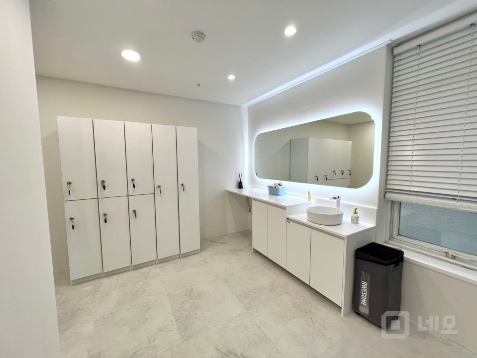 노출이 잘되어있는 상가 매물의 4번째 사진