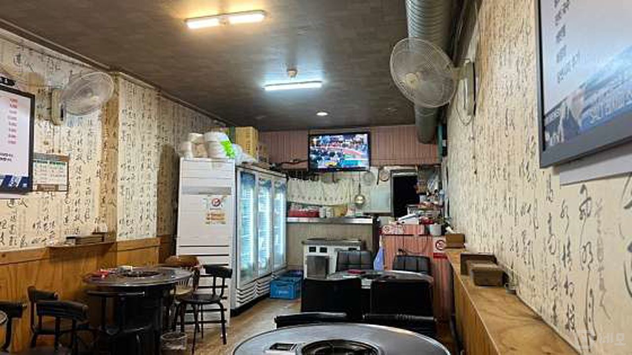 석촌동 복합상권에 위치한 음식점 매물의 2번째 사진