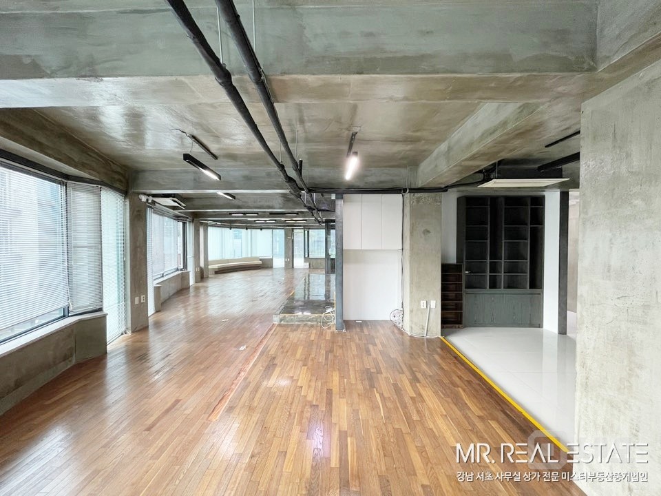 사진有.주차2대.인테리어.냉난방기完.논현역. 매물의 5번째 사진