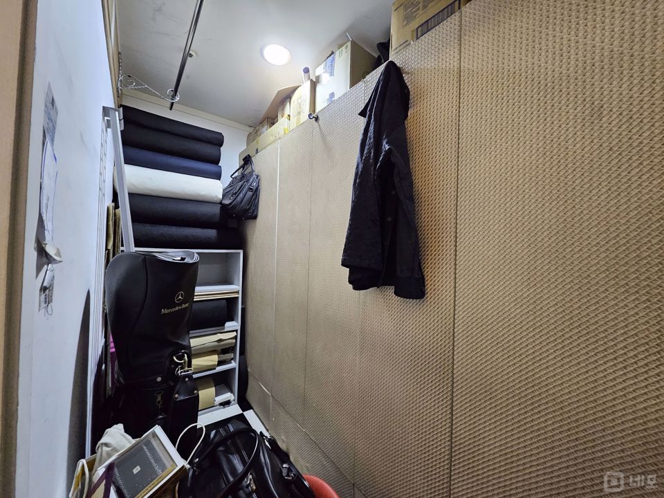 접근성 좋은 대로변, 압구정역 5분거리 지하1층 상가 매물의 5번째 사진