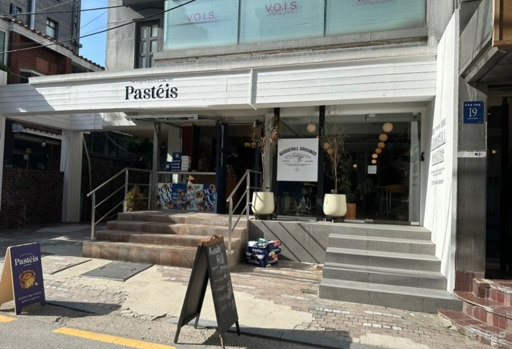 유동인구 많은, 신사동 로데오거리에 위치한 1층 카페 매물의 7번째 사진