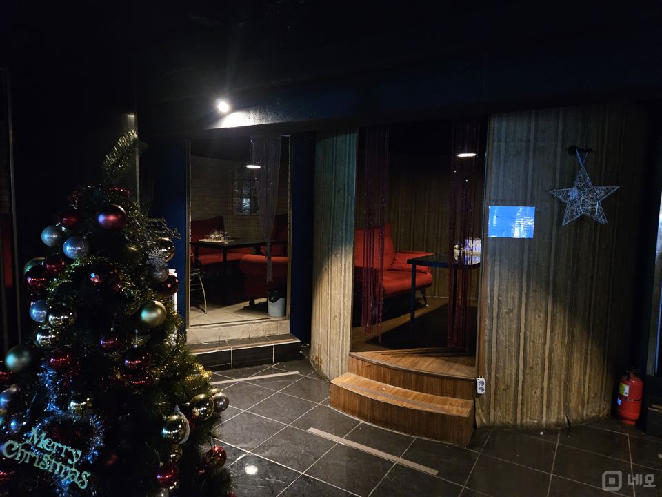 깔끔한 인테리어 및 시설 완비된 신림동 지층 BAR 매물의 3번째 사진