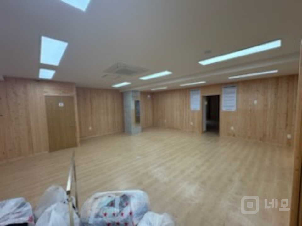 역세권내부남여화장실분리시스템에어컨2대옵션내부편백나무인테리어법인및쇼핑몰추천 매물의 6번째 사진