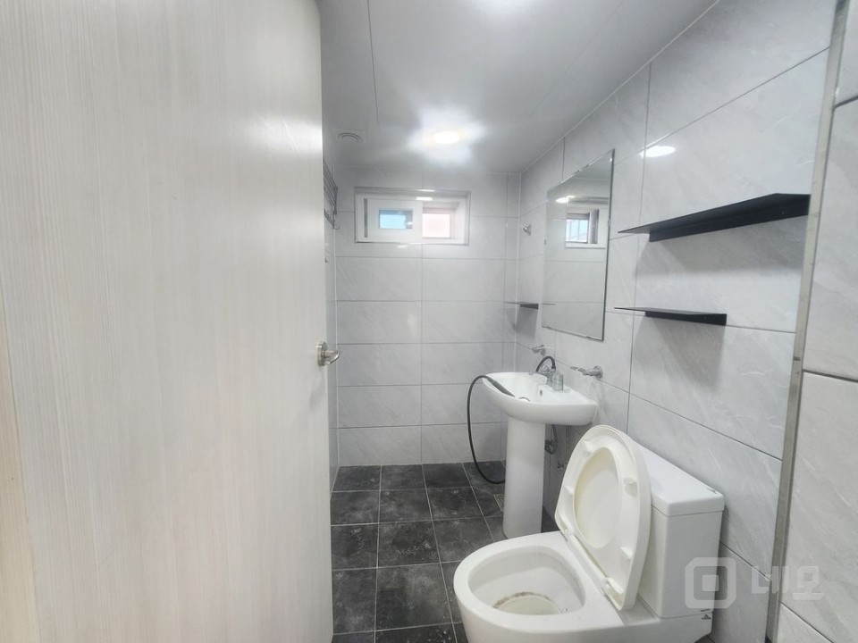 ✔ 채광만점 더블테라스 매물의 5번째 사진