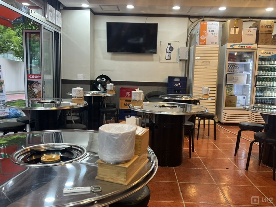 문정동 장지역 역세권, 깔끔한 인테리어, 주방 시설 완비된 찌개집 매물의 1번째 사진