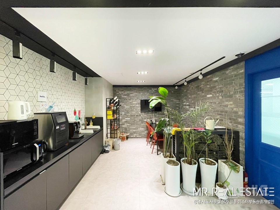 학동역2분.대로변.내외관ACE.냉난방기완비.사진有 매물의 14번째 사진