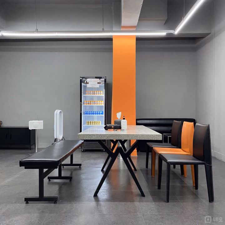 유동인구 많은 성수동1가 셀프 스튜디오 매물의 3번째 사진