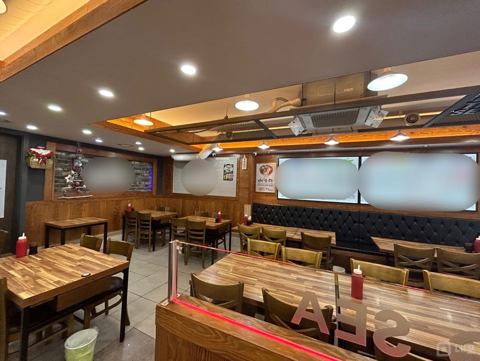 망우동 오거리 코너 1층 위치, 단골 많아 매출 좋은 횟집 매물의 3번째 사진