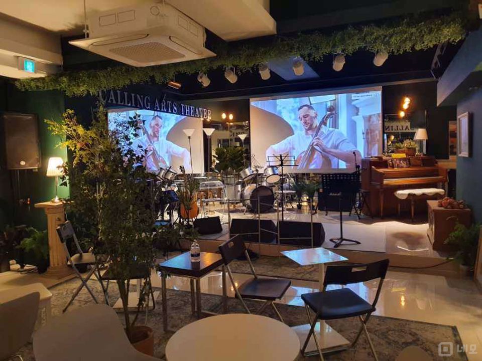 샤로수길에 위치하여 유동인구 많은 봉천동 복합문화공간 매물의 2번째 사진