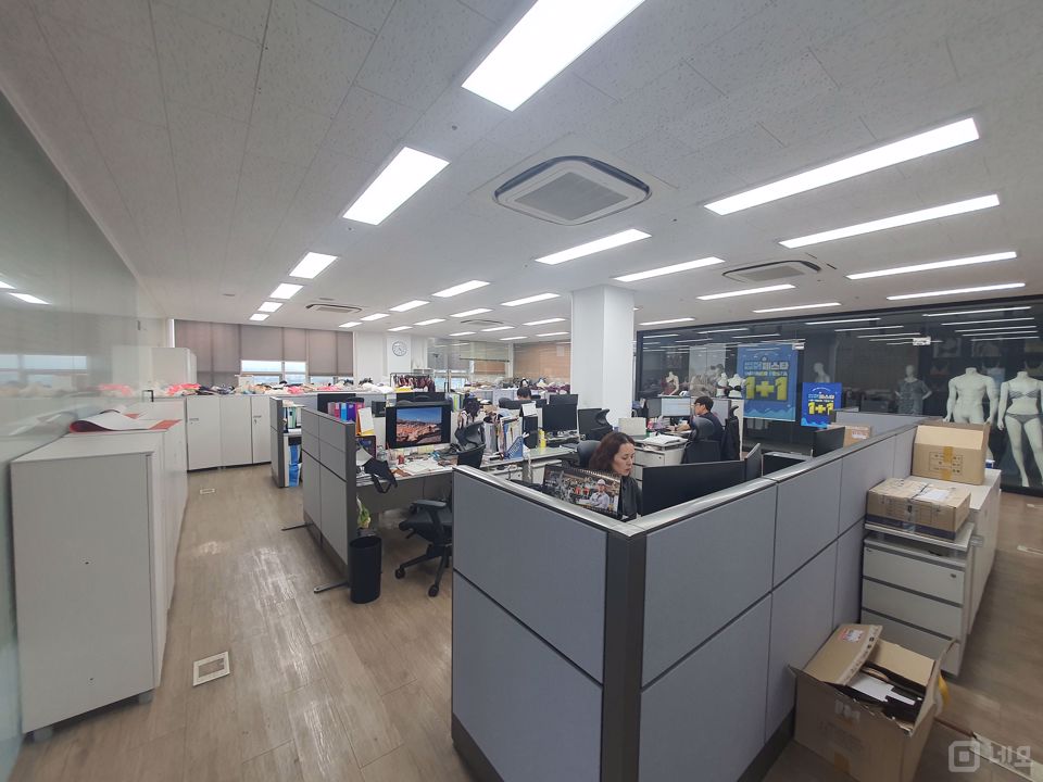 조망우수 / 지식산업센터 / 실85평  / 천장형냉난방기 / 고층부코너 매물의 15번째 사진