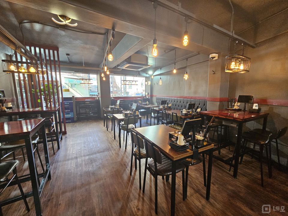 흑석동, 중앙대 앞 대학가 상권에 위치한 술집 매물의 3번째 사진