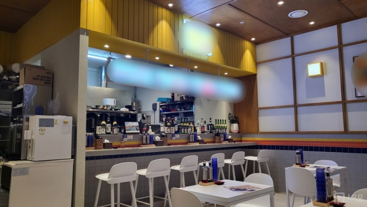 당산동 문래역 역세권, SNS 감성 인테리어, 시설 완비된 일식집 매물의 1번째 사진