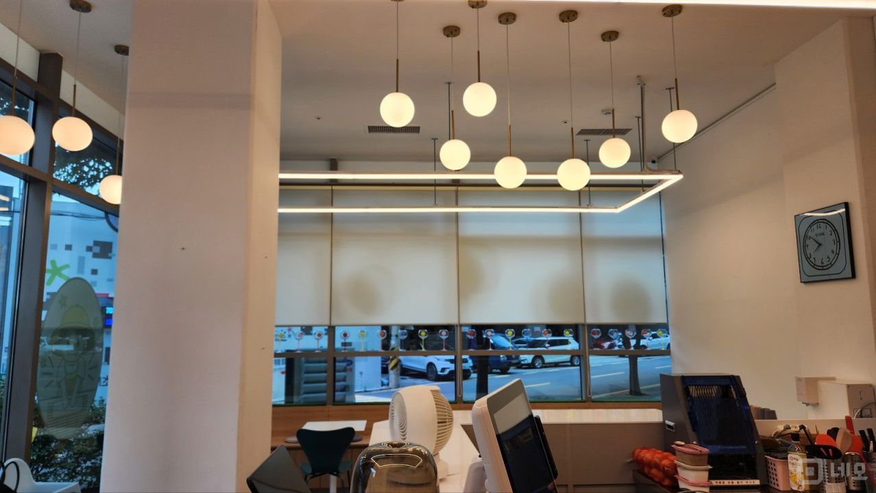 서초동 남부터미널역 역세권, 주방 시설 완비, 개방감 좋은 분식집 매물의 4번째 사진