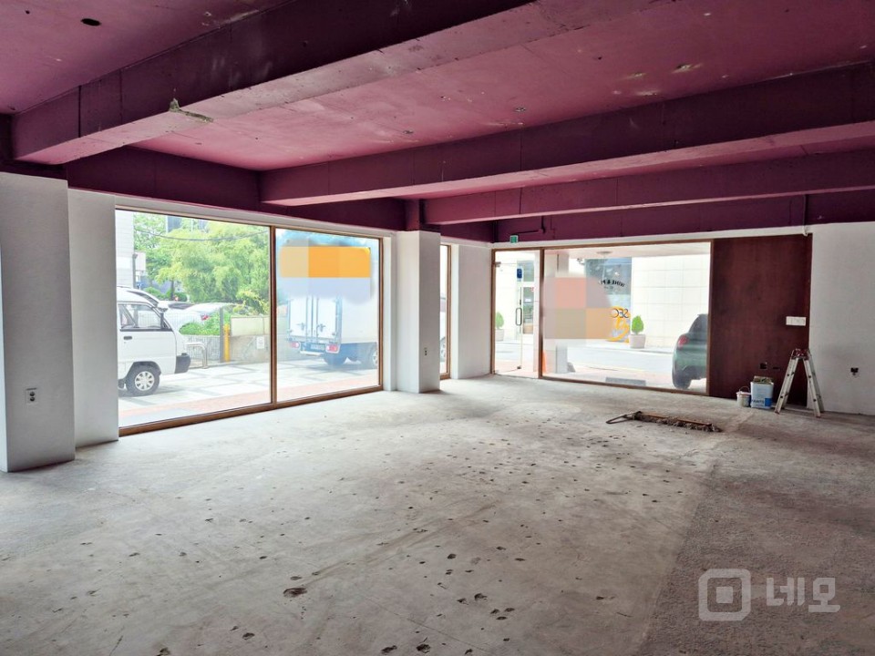 RISE 무권리 1층 망원역 인근  매물의 3번째 사진