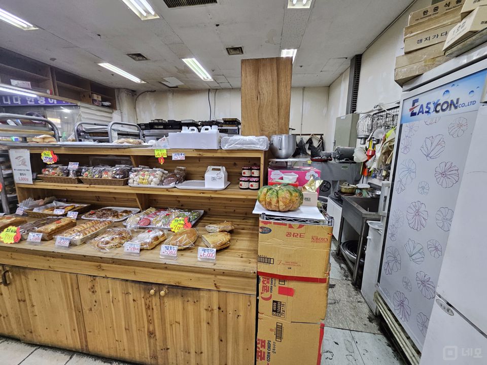 접근성 좋은 대로변, 솔샘역 앞 지하2층 베이커리 매물의 1번째 사진