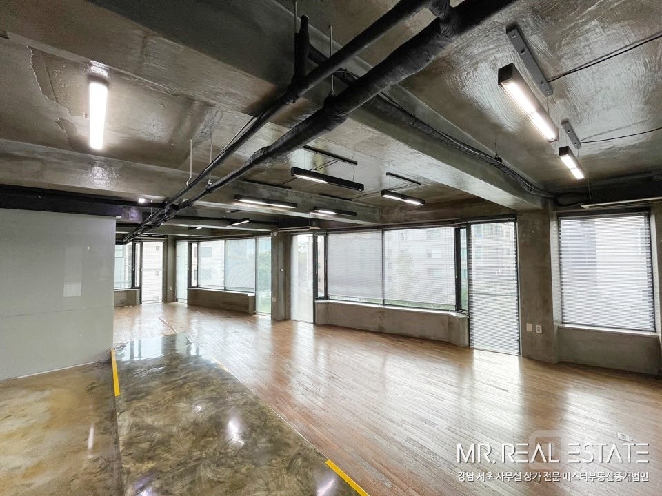 사진有.주차2대.인테리어.냉난방기完.논현역. 매물의 2번째 사진