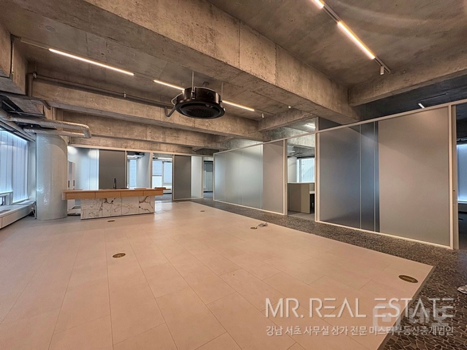 대형ACE 무료3대 방문주차가능 인테리어최상 매물의 6번째 사진