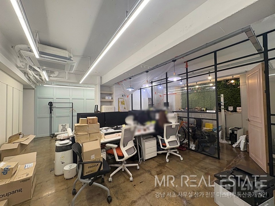 도산공원사거리 S급인테리어 싱크有 매물의 2번째 사진