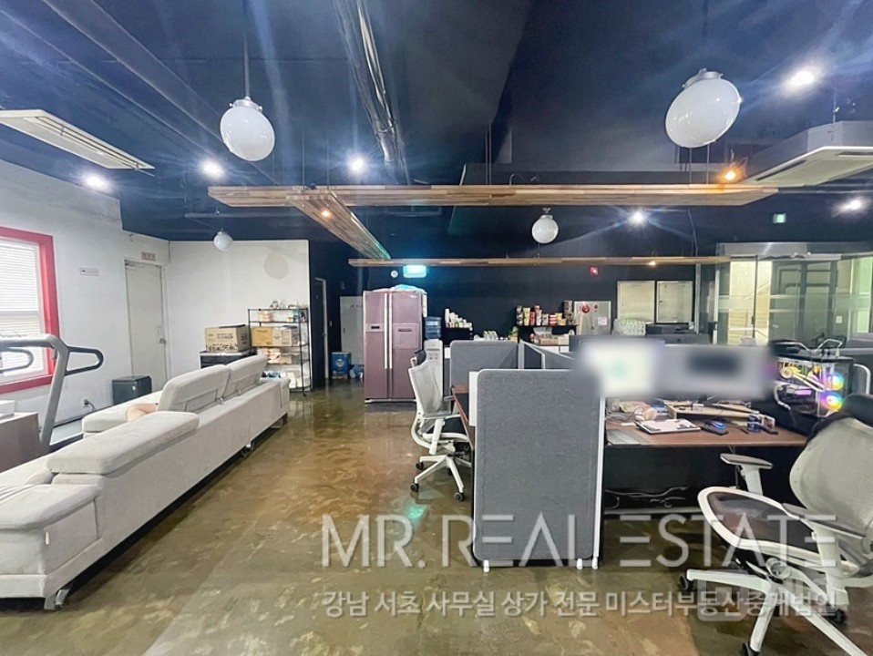 역삼역 2분.주차2대무료.채광우수.S급내외관컨디션 매물의 4번째 사진