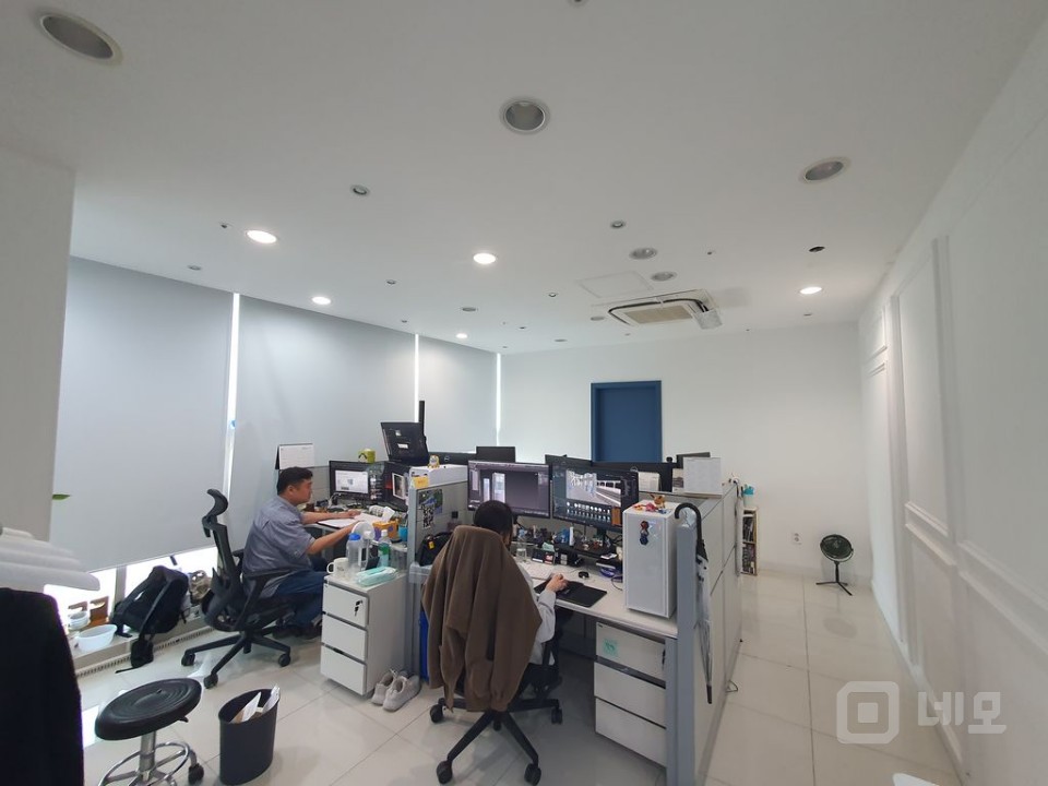 실면적 50평 / 인테리어깔끔 / 월세저렴 / 전망우수 / 천장형냉난방기 매물의 7번째 사진