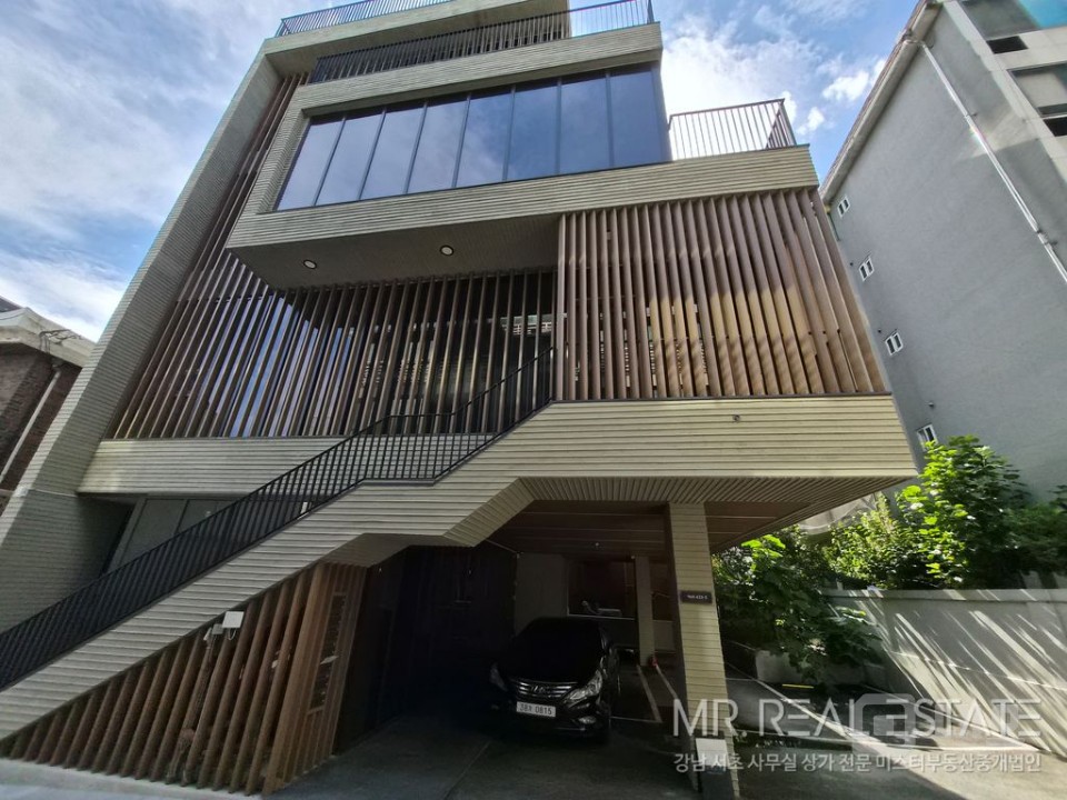 ★신축통사옥.주차8대.가성비왕.루프탑전경맛집.호텔급★ 매물의 20번째 사진