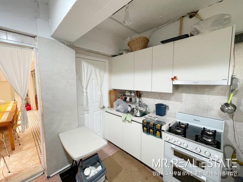 신사역 도보2분 교회 선호 2,3 층 통임대 인테리어 완비 매물의 11번째 사진