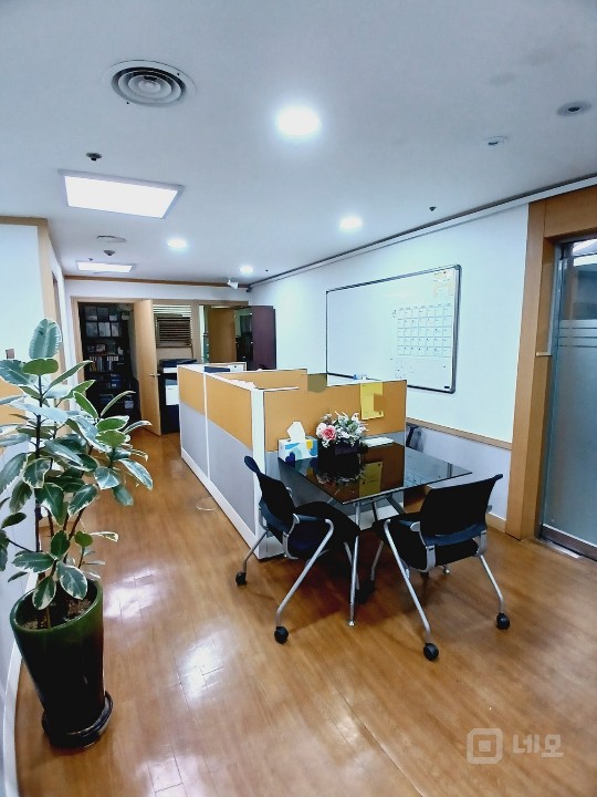 신논현역 도보 4분, 넓은 사무실 (근린생활시설) 매물의 6번째 사진