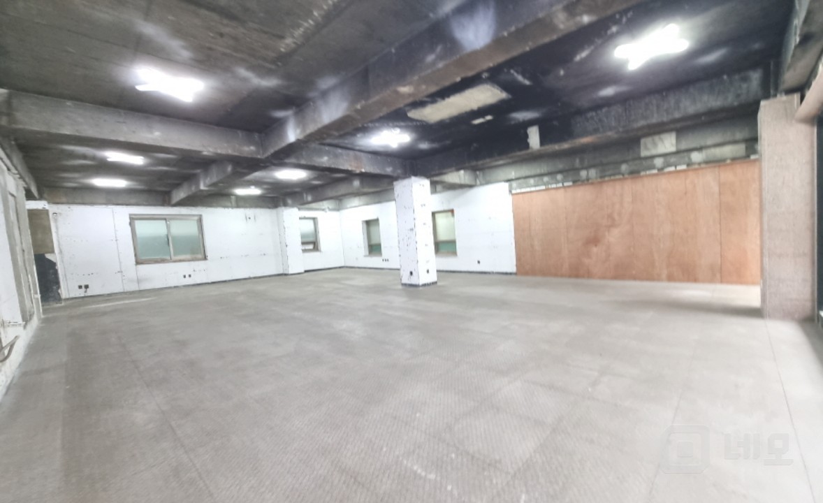 강남힐링센터 맞은편 메인골목 1층 무권리상가 매물의 5번째 사진