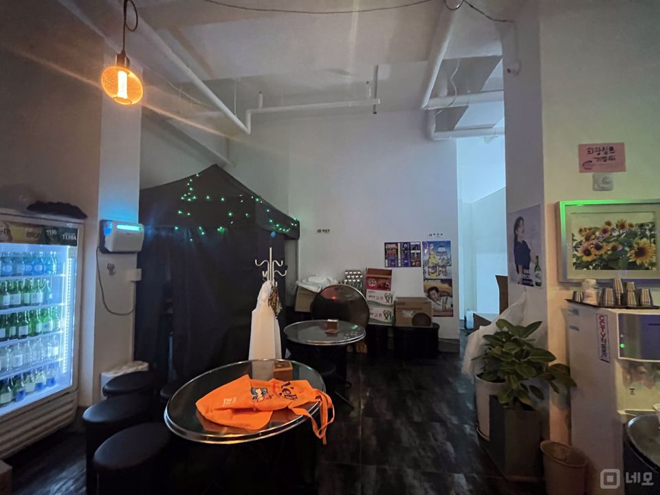 유동인구 많은 신림동 별빛거리 1층 실내포차 매물의 3번째 사진