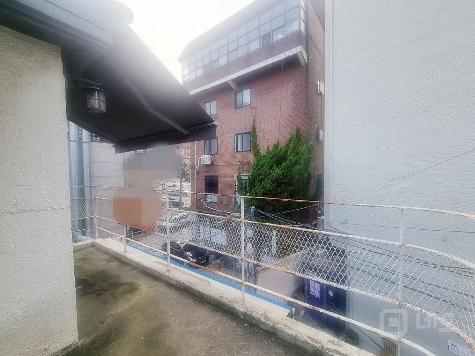 홍대 땡땡거리 빈티지스타일 가성비 좋은 테라스상가사무실!! 매물의 12번째 사진