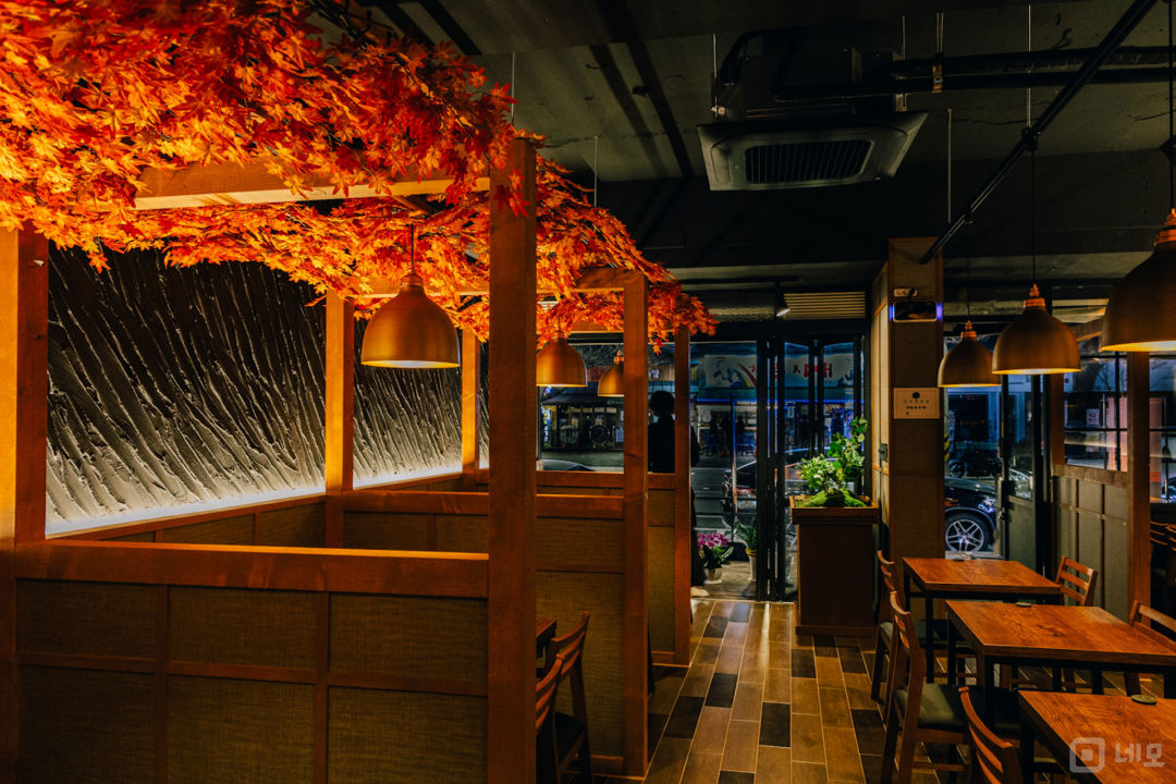 신정동 역세권, 인테리어 및 시설 최상 이자카야 매물의 2번째 사진