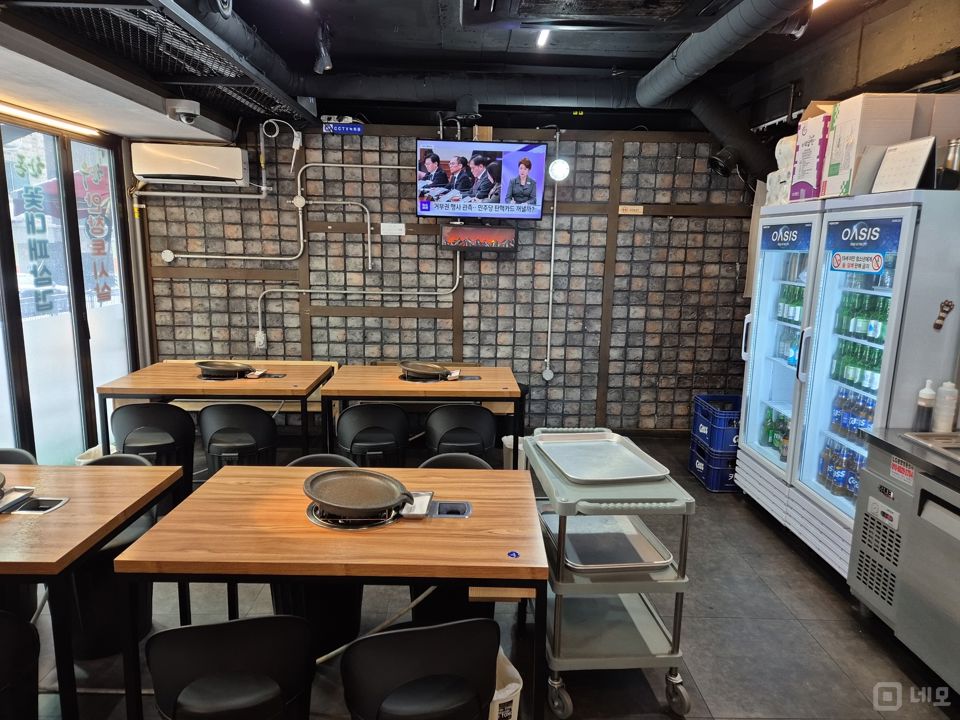 면목동 시설 상태 최상급인 고깃집 매물의 1번째 사진