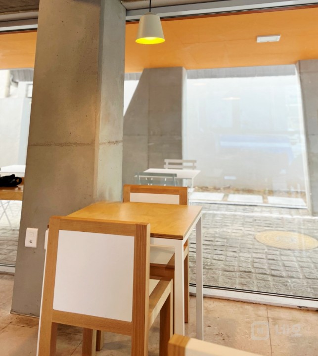 사진有 서촌 자하문로 사거리 이면 통창 테라스 카페 매물의 9번째 사진