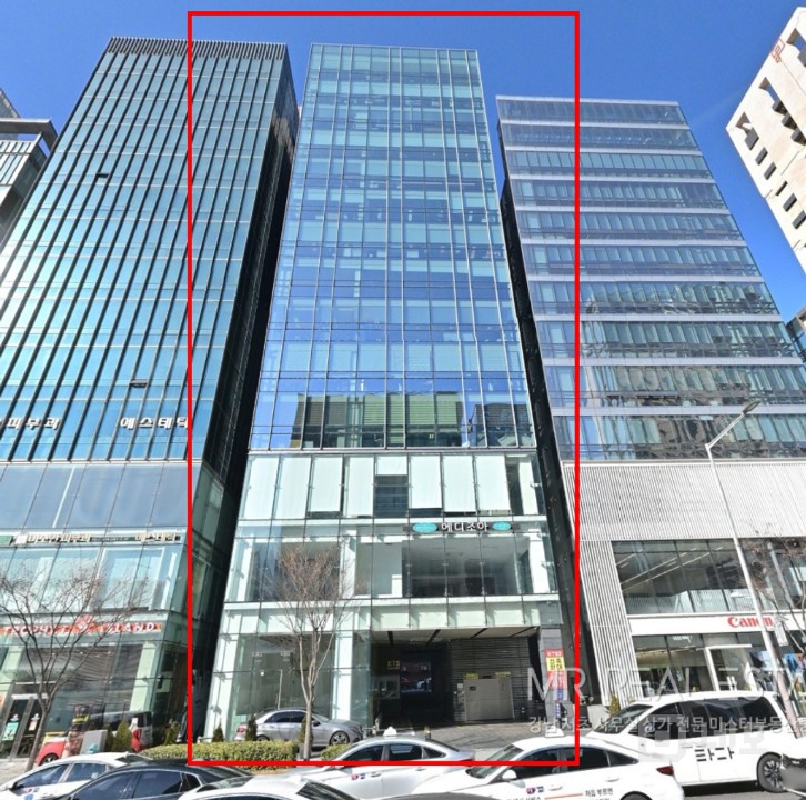 언주역1분 주차2대 완벽인테리어 대로변 단독층 통창 ACE 매물의 2번째 사진