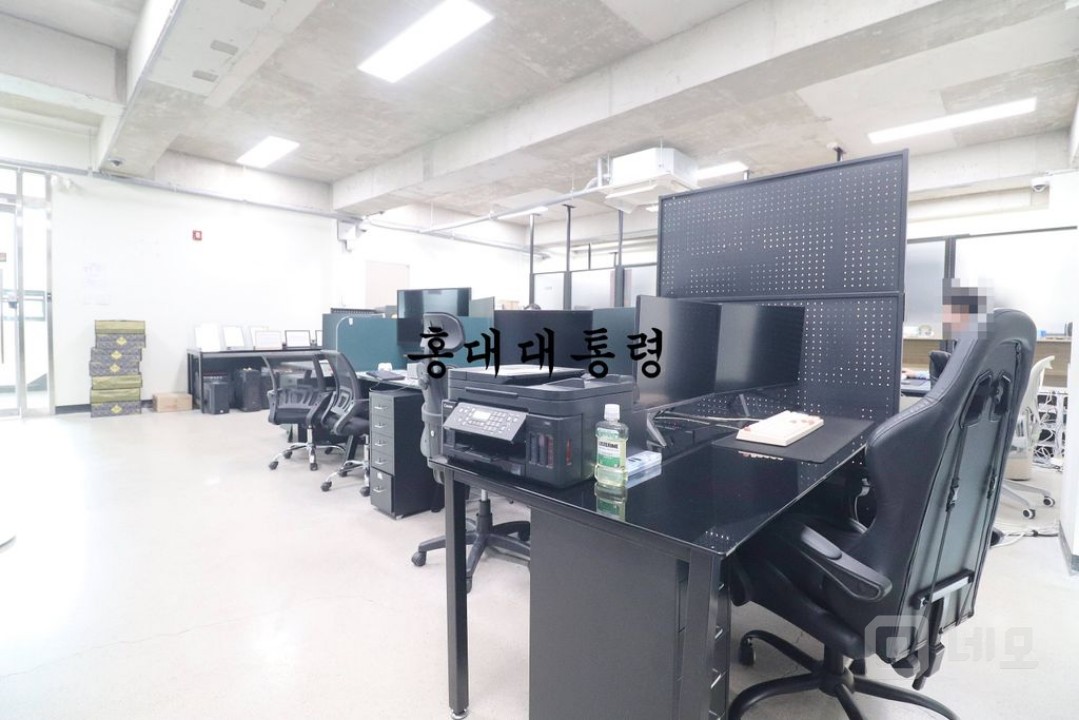 합정역 도보 5분 신축급 내외부 세련된 사무실 매물의 3번째 사진