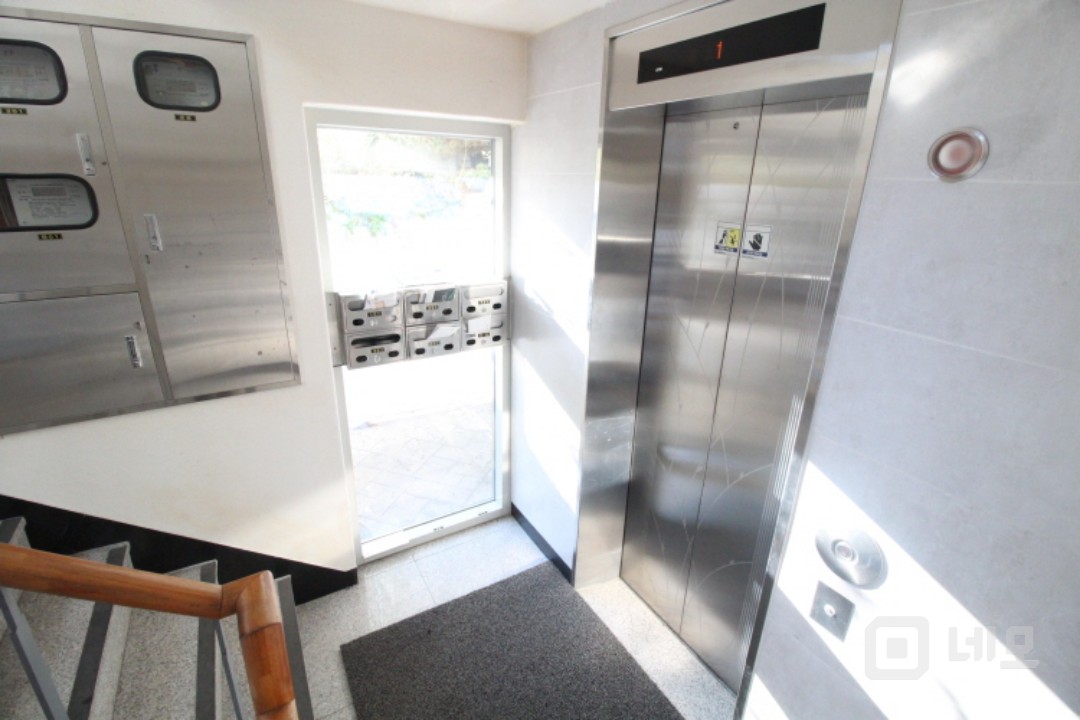 ㅣ실매물&실사진ㅣ가성비최상ㅣ넓은 테라스ㅣ채광우수ㅣ엘베Oㅣ빠른계약 예상ㅣ 매물의 1번째 사진