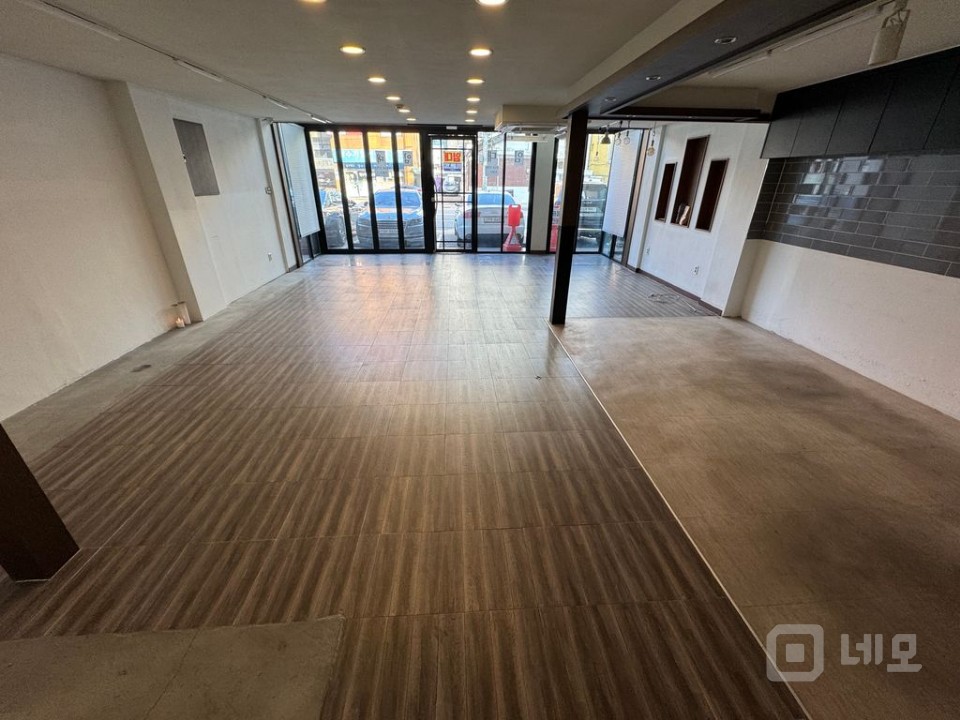 태릉입구역 도보2분 1층 전용넓고 깨끗한 무권리상가 매물의 6번째 사진