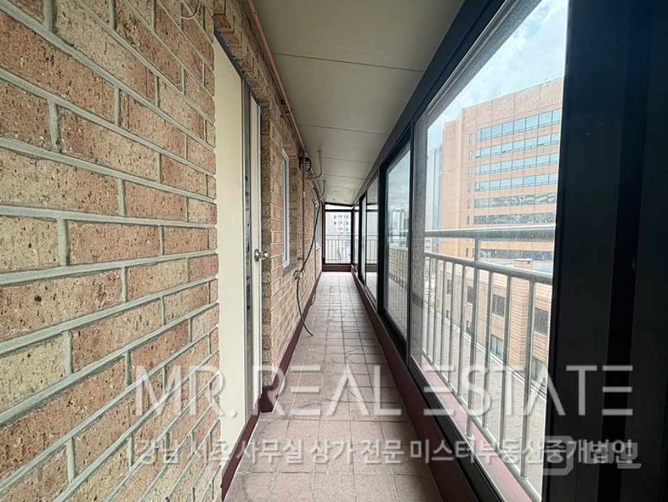 신사역도보1분.가성비사무실.주차편리.인테리어깔끔 매물의 13번째 사진
