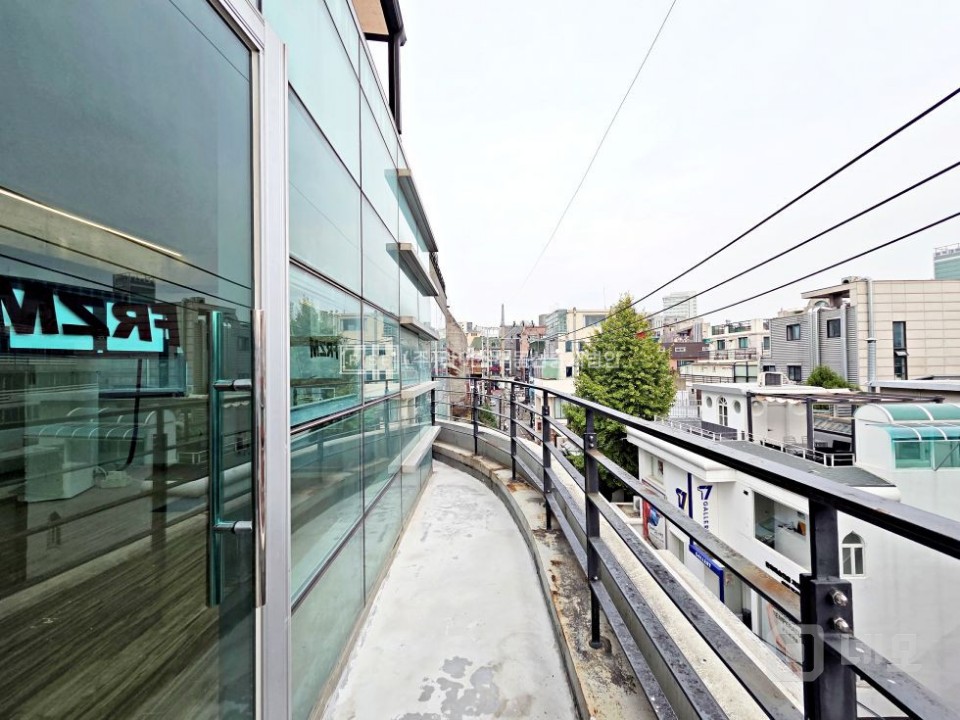 RISE 상수역합정역 인근 가성비좋은 사무실 매물의 8번째 사진