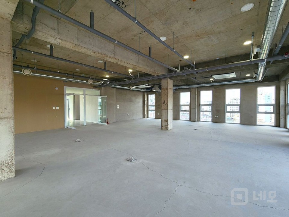 전층 통임대 가능, 다양한 업종 수용 구조 매물의 8번째 사진