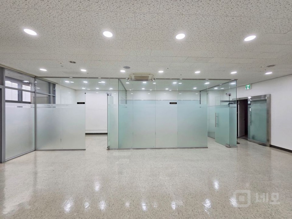 룸2개, 빠른입주, 성수역세권 매물의 2번째 사진