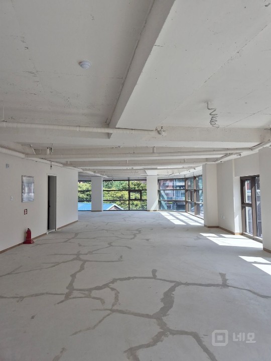신축첫입주.대형사무실.즉시입주 매물의 5번째 사진